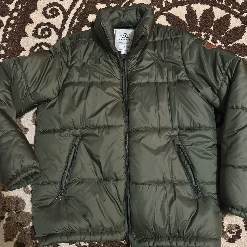 Women’s Alpine Ski Jacket; size MEDIUM, VERY WARM!